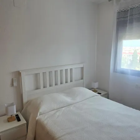 & Cozy Apartment Camas